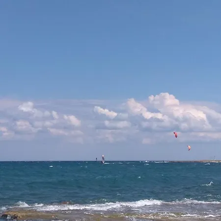 Surf House Artemida (Attica)